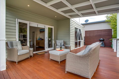 Cute Cottage On Cain - Beach At End Of Street - Accommodation Melbourne 6