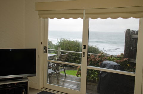 5 Whitecrest Great Ocean Road Resort - Ocean Views - Accommodation Melbourne 18