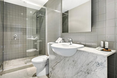 ULTIQA Little Collins (located At The Hero Apartment Building) - Melbourne 4u 13