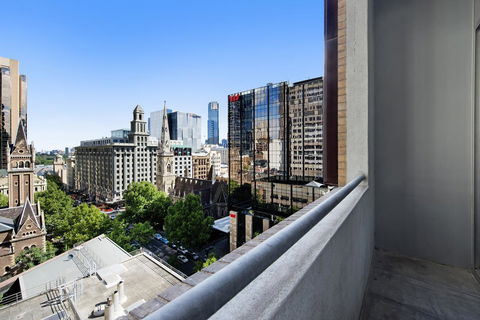 ULTIQA Little Collins (located At The Hero Apartment Building) - Melbourne 4u 2