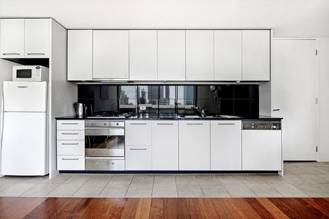 ULTIQA Little Collins (located At The Hero Apartment Building) - Melbourne 4u 7
