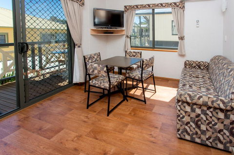 BIG4 Whiters Holiday Village - Melbourne 4u 34