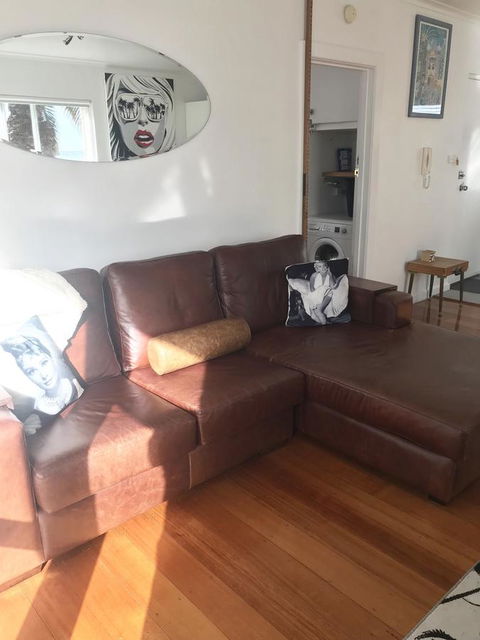 Beach Front Beauty - Accommodation Melbourne 1