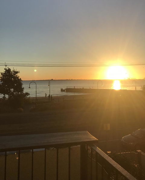 Beach Front Beauty - Accommodation Melbourne 20