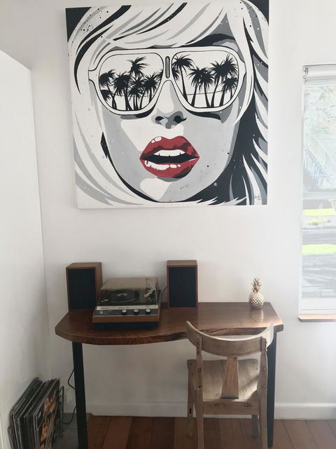 Beach Front Beauty - Accommodation Melbourne 15
