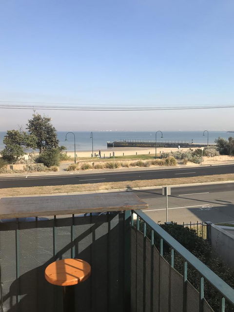 Beach Front Beauty - Accommodation Melbourne 24