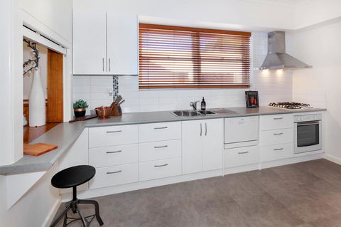 Lake Wendouree Luxury Apartments - Accommodation Melbourne 16