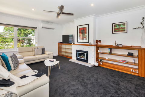 Lake Wendouree Luxury Apartments - Accommodation Melbourne 7