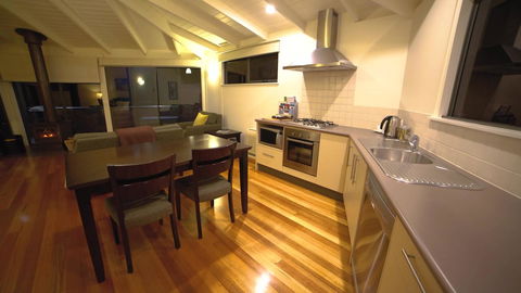 Limosa Rise - Accommodation Melbourne 6