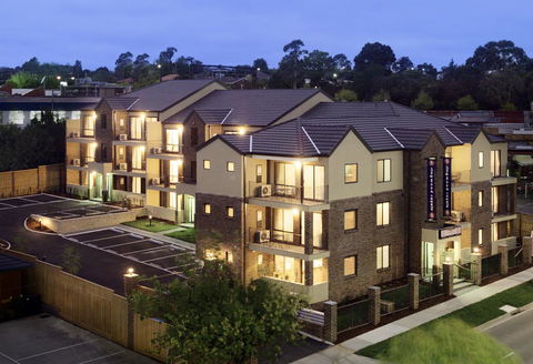 Ringwood Royale - Melbourne 4u 0