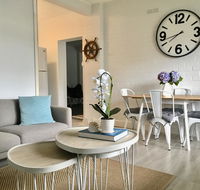 The Wheelhouse - 2BR Waterfront Apt in town - Melbourne 4u