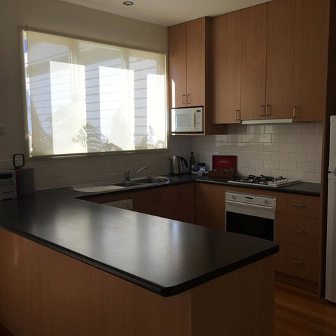 Lakeside Conti Villas - Accommodation Melbourne 5