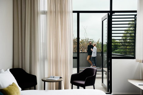 Quarters At Flinders Hotel - Accommodation Melbourne 7