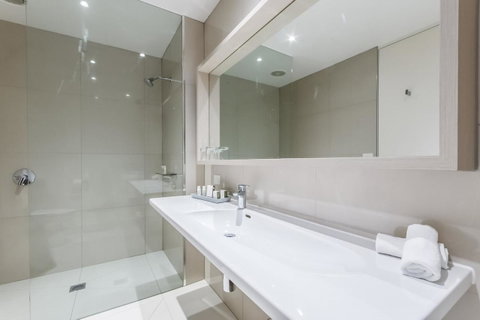 Quarters At Flinders Hotel - Accommodation Melbourne 18