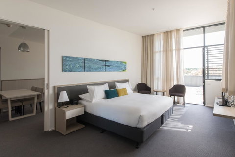Quarters At Flinders Hotel - Accommodation Melbourne 3