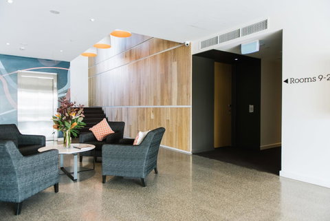 Quarters At Flinders Hotel - Accommodation Melbourne 11
