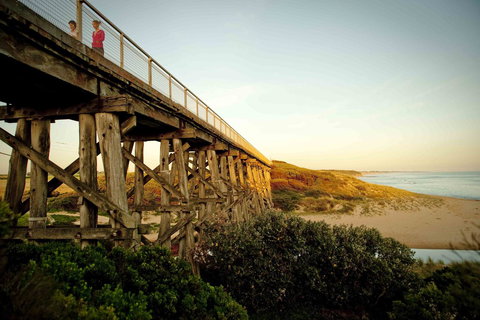 Stunning Waterfront Only 10 Minutes To Phillip Island - FREE EV UNIT 7kW For Electric Cars - Pet Friendly, Fireplace FREE WIFI Wine & Chocolates - Accommodation Melbourne 20