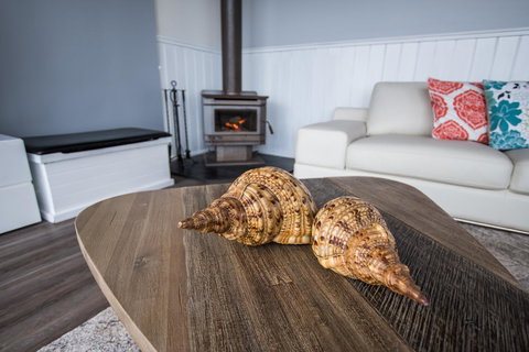 Stunning Waterfront Only 10 Minutes To Phillip Island - FREE EV UNIT 7kW For Electric Cars - Pet Friendly, Fireplace FREE WIFI Wine & Chocolates - Accommodation Melbourne 15