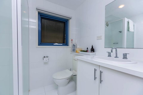 The Waterfront Apartment - Accommodation Melbourne 11