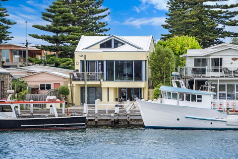 The Waterfront Apartment - Accommodation Melbourne 3