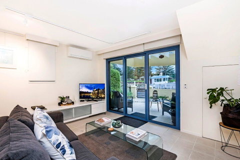 The Waterfront Apartment - Accommodation Melbourne 9