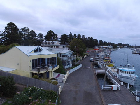 The Waterfront Apartment - Accommodation Melbourne 2
