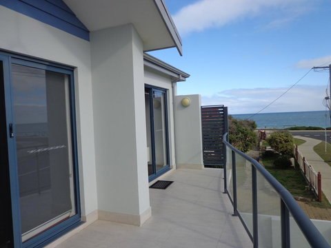 The Beach Villa Bunbury - Accommodation Melbourne 2