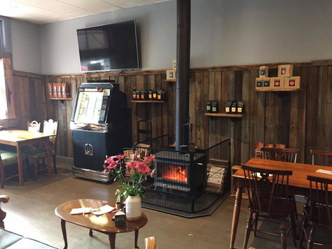 The Bears Went Over The Mountain - Accommodation Melbourne 1