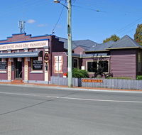 The Bears Went Over The Mountain - Accommodation Melbourne