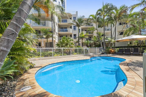The Burlington Holiday Apartments - Accommodation Melbourne 0