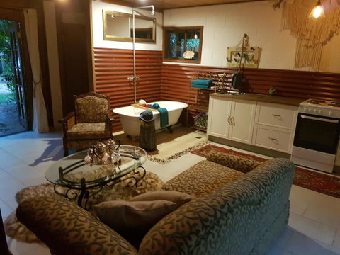 The Cabin - Accommodation Melbourne 1