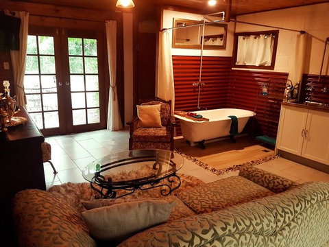 The Cabin - Accommodation Melbourne 0