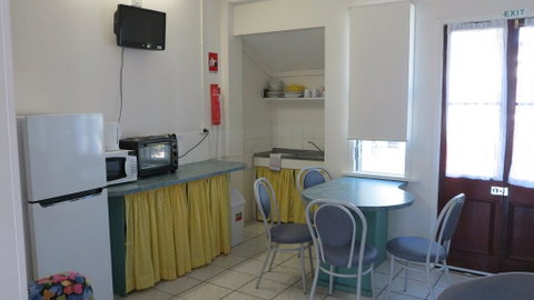 The Captain's Manor On Cook Unit 9 - Accommodation Melbourne 2