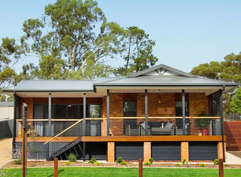 The Clyde Greenock - Accommodation Melbourne 2