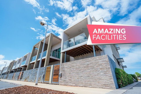 The Cove @ New Port-Pool - Spa - Sauna - Gym & More - Accommodation Melbourne 0