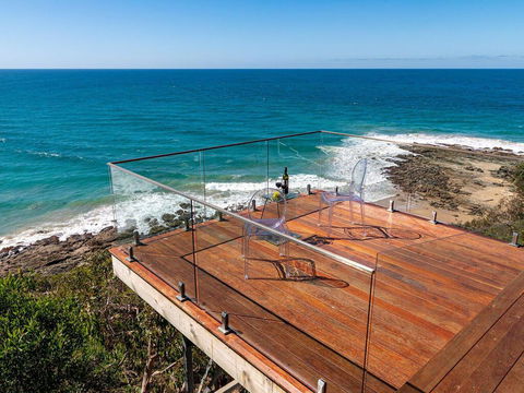 THE DECK HOUSE - A WYE RIVER ICON - Accommodation Melbourne 1