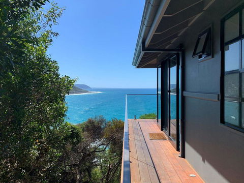 THE DECK HOUSE - A WYE RIVER ICON - Accommodation Melbourne 3