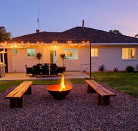 The Farmhouse. - Accommodation Melbourne