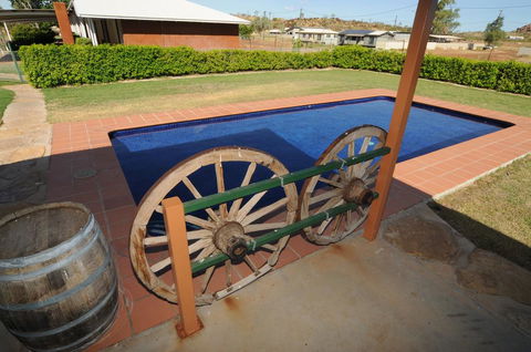 The Gidgee Inn - Melbourne 4u 0