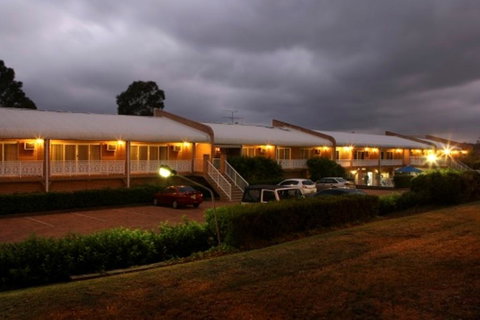 The Hermitage Motel - Campbelltown - Accommodation Melbourne 2