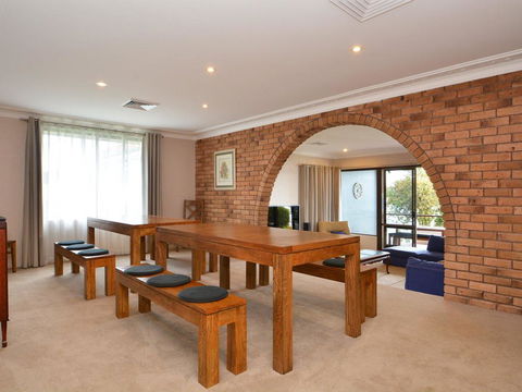 The House On The Lake @ Fishing Point, Lake Macquarie - Honestly Put The Line In And Catch Fish - Accommodation Melbourne 2