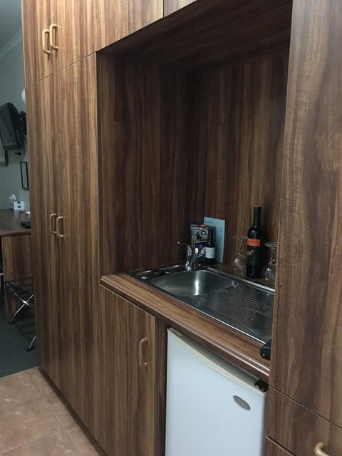 The Kidman Wayside Inn - Accommodation Melbourne 0