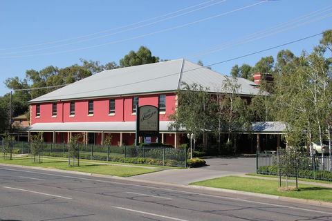 The Lawson Riverside Suites - Accommodation Melbourne 0