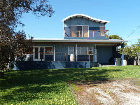 The Love Shack - Bridport - Accommodation Melbourne 0