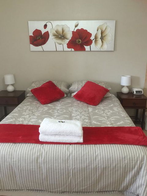 The Nosh & Nod - Avon Terrace - Accommodation Melbourne 3