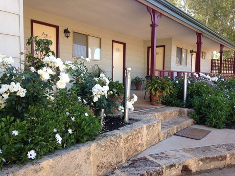 The Nosh & Nod - Avon Terrace - Accommodation Melbourne 0