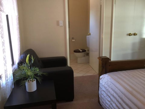 The Nosh & Nod - Howick Street - Accommodation Melbourne 2