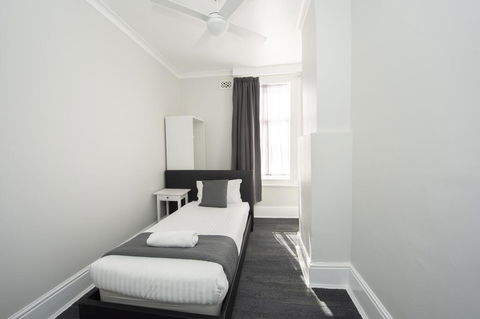 The Parade Hotel - Accommodation Melbourne 2