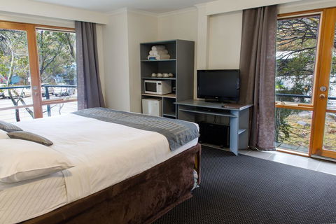 The River Inn Thredbo - Accommodation Melbourne 2