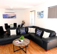 The Royal Dolphin Holiday Home - Accommodation Melbourne